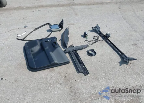 2021 Toyota Tacoma Sr5 V6 z USA, uszkodzony, nr VIN 3TYSZ5AN3MT049514